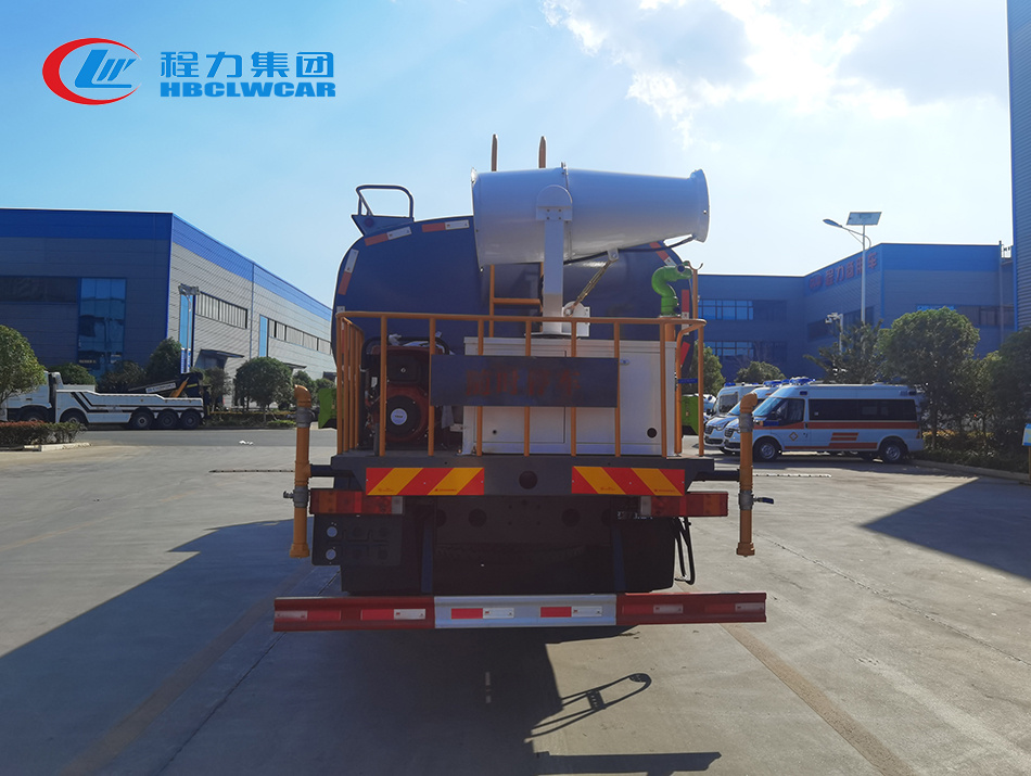 18方東風(fēng)華神T5灑水車
