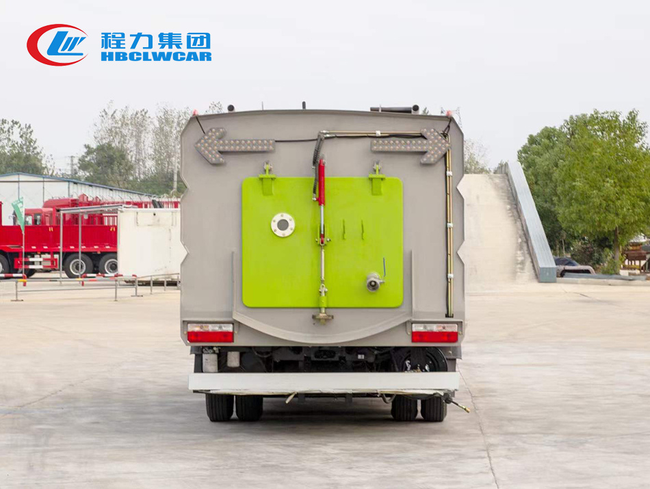 東風(fēng)小福瑞卡洗掃車