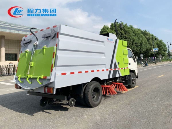 江鈴順達(dá)掃路車(chē)