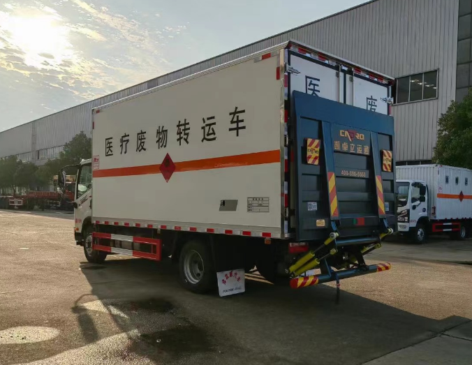 解放5.2醫療廢物轉運車